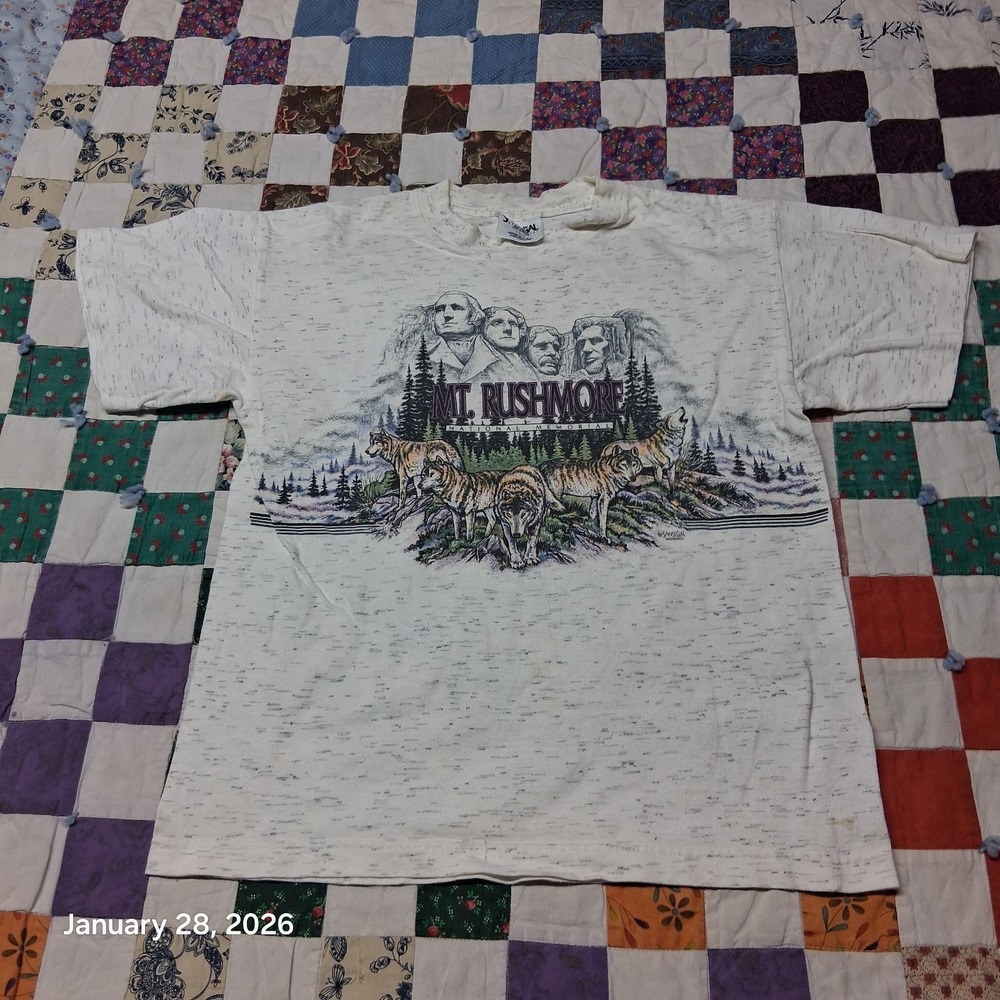 Vintage 90s Mount Rushmore South Dakota Youth T Shirt Size Large Sansegal